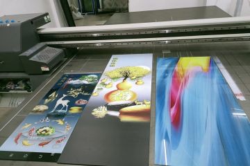 辦公室探索UV打印玻璃隔斷的神奇之處！